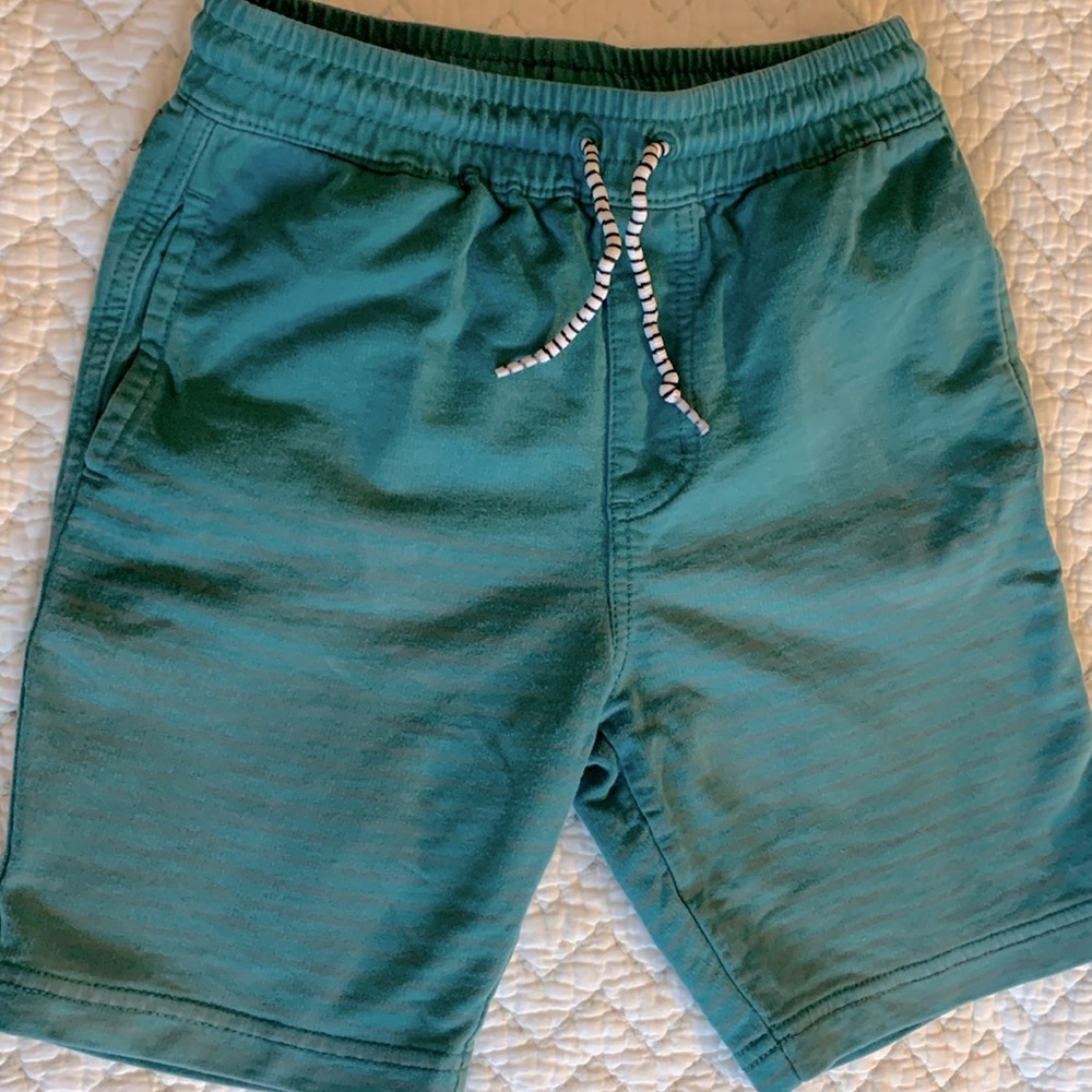 Tea collection shorts kids size 7